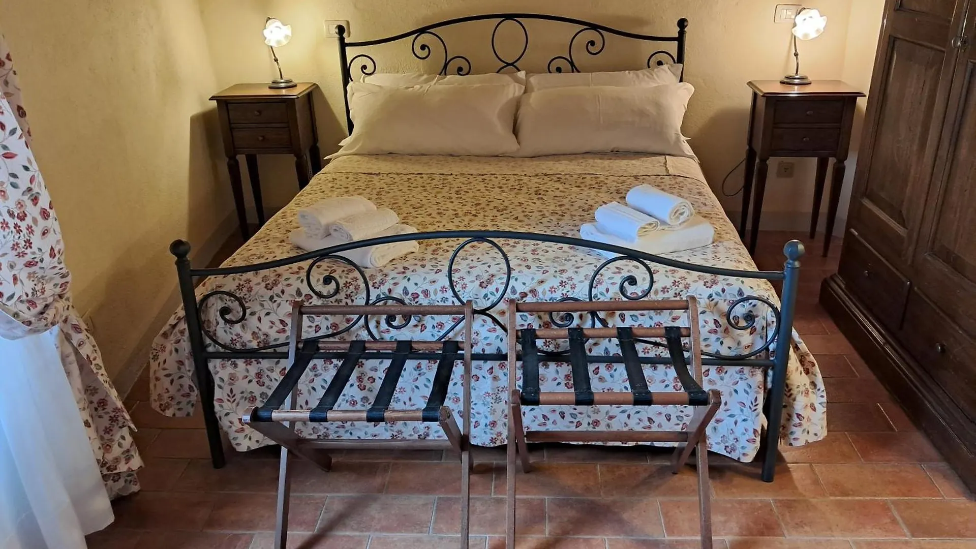 Fra Paolino B&B - Locanda 2*, Montisi