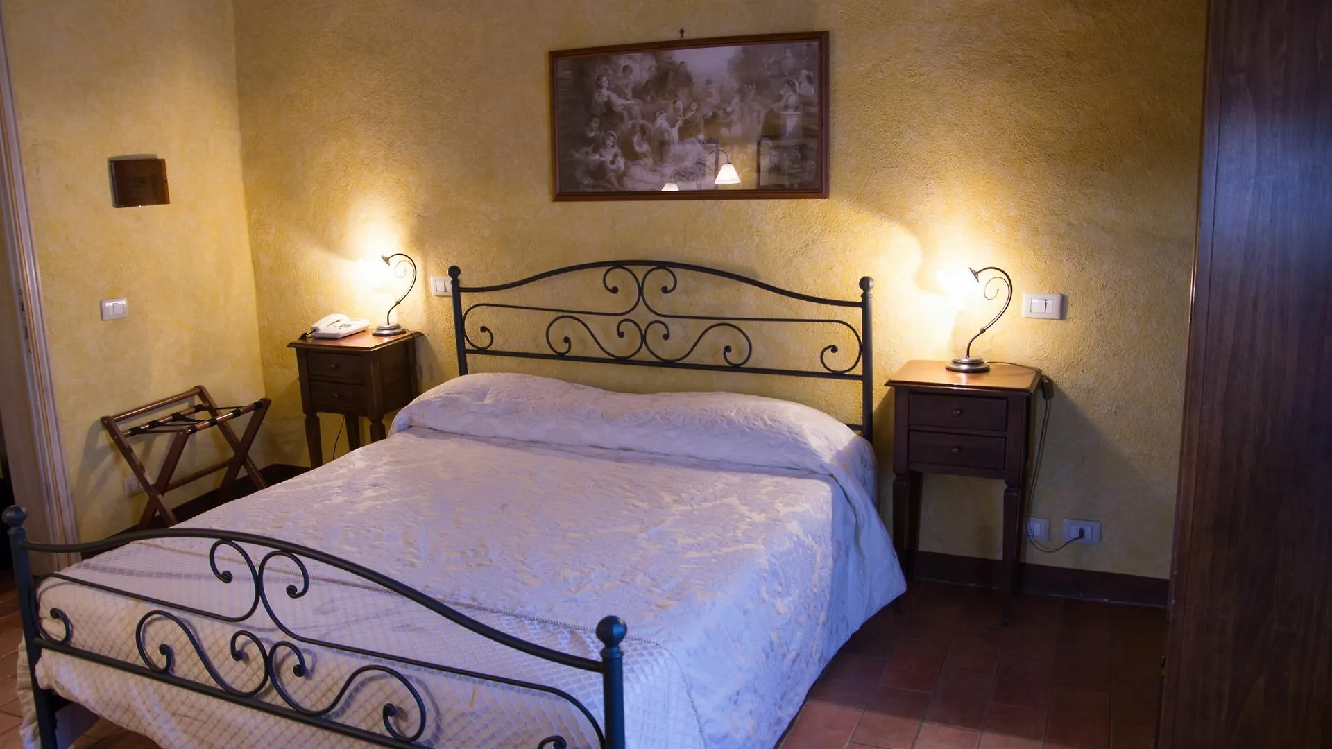 Fra Paolino B&B - Locanda Di Montisi 2*,  Italy